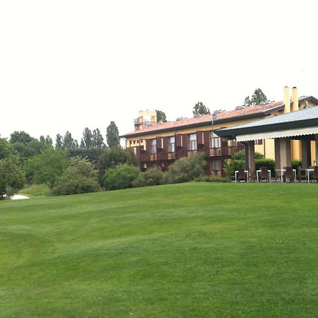 Hotel Golf Inn Lignano Sabbiadoro Buitenkant foto