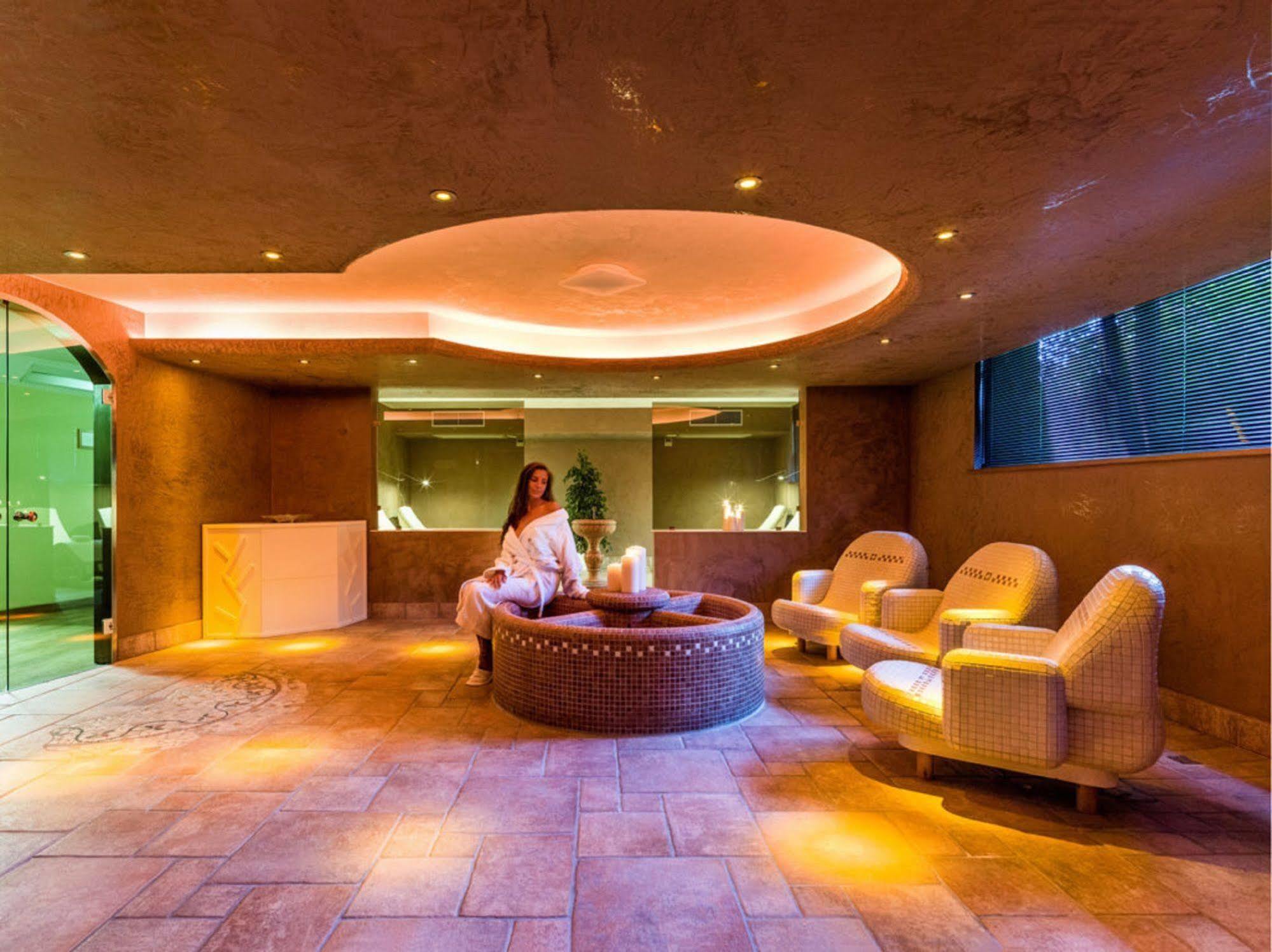 Hotel Golf Inn Lignano Sabbiadoro Buitenkant foto
