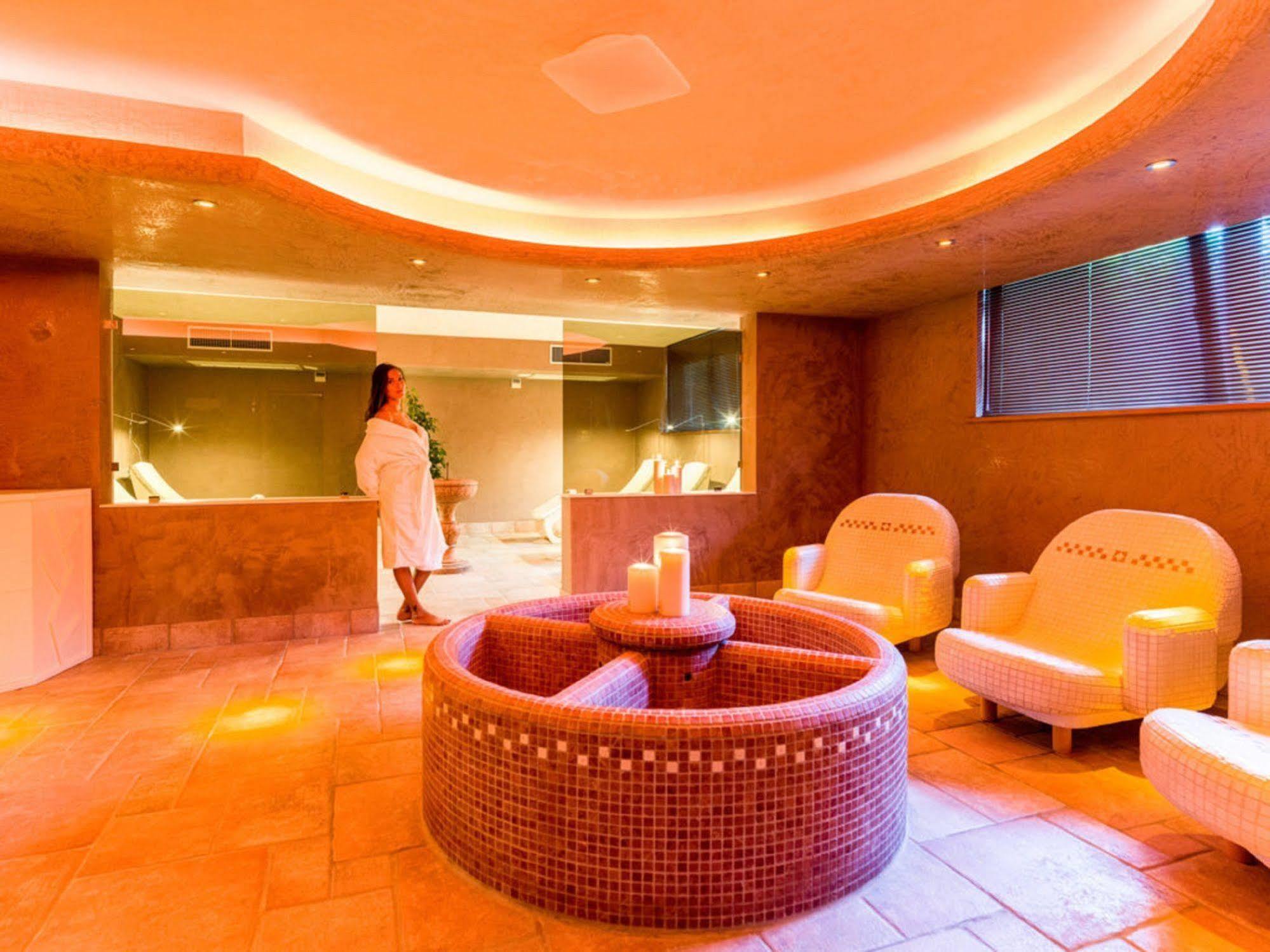 Hotel Golf Inn Lignano Sabbiadoro Buitenkant foto